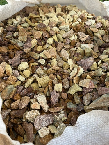 Златолит персиковый декоративная каменная крошка купить в Дрезне