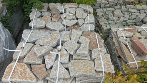 Плитняк гранитный галтованный купить в Дрезне