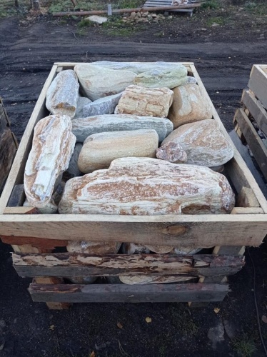 Златолит жёлтый, жёлто-зелёный глыбки и валуны для ланшафтного дизайна купить в Дрезне