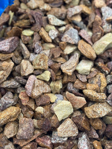 Златолит персиковый декоративная каменная крошка купить в Дрезне