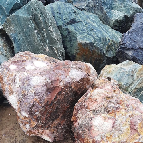 Ландшафтные глыбы красно-фиолетовые 200-1000 килограмм купить в Дрезне