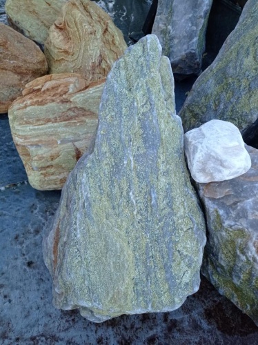 Златолит жёлтый, жёлто-зелёный глыбки и валуны для ланшафтного дизайна купить в Дрезне