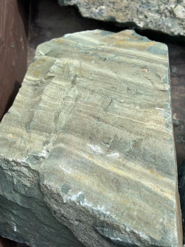 Ландшафтные глыбы зелёные 200-500 килограмм купить в Дрезне