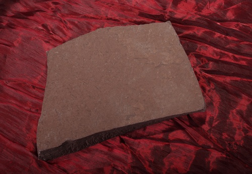 Плитняк лемезит бордовый для цоколя 1,5-2 см купить в Дрезне