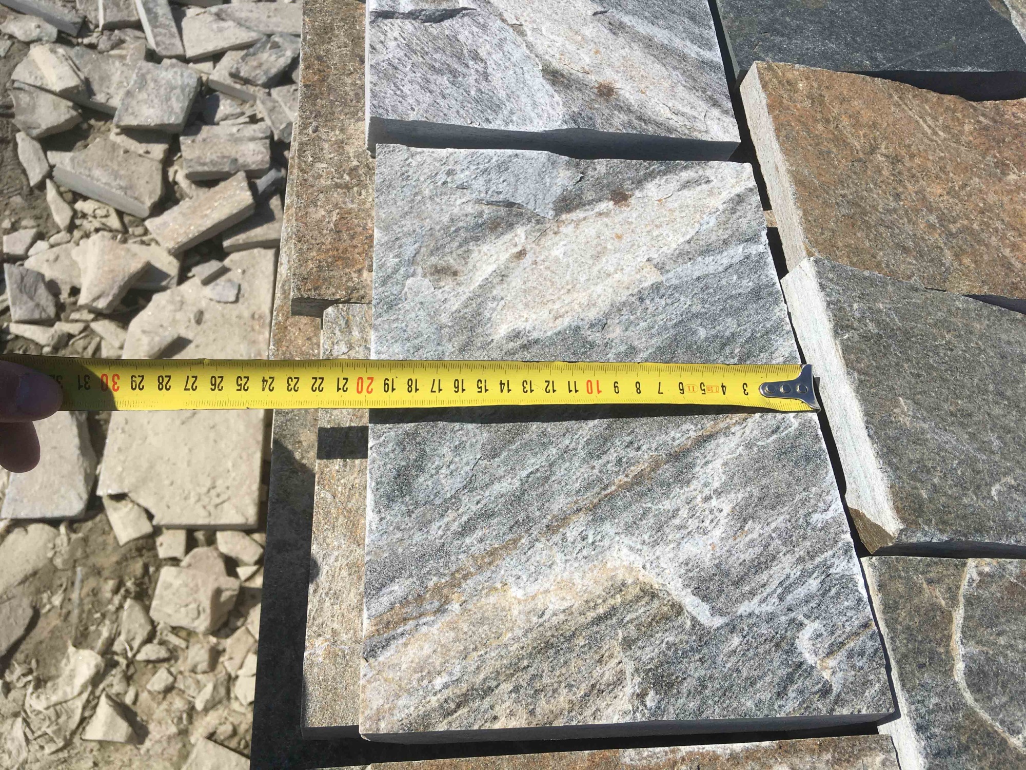 Плитка пилёная златолит Уральский для фасада купить в Дрезне