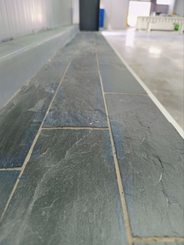 Плитка чёрная из натурального камня фасадная 30 см * 5 см, толщина 7 мм -30 мм купить в Дрезне